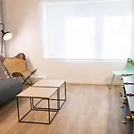 For Students Studying In Only - Stunning Spacious And Private At Pallars Student * Barcelona