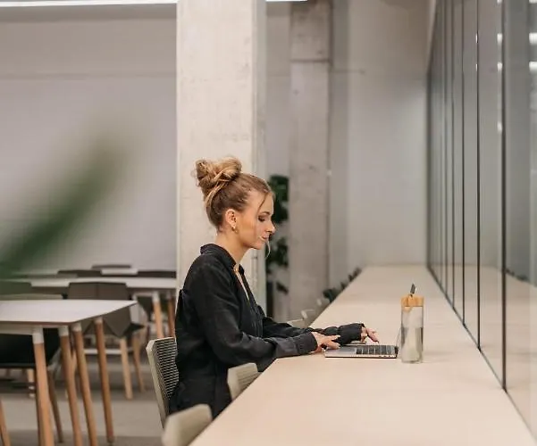 Apartamento For Students Studying In Only - Stunning Spacious And Private At Pallars Student Barcelona
