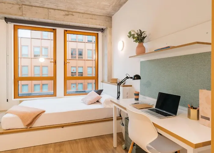 For Students Studying In Only - Stunning Spacious And Private At Pallars Student Barcelona