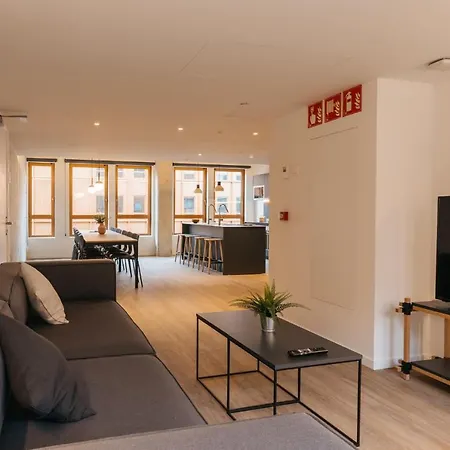 Pallars Student Accommodation: Spacious For Students Apartment *